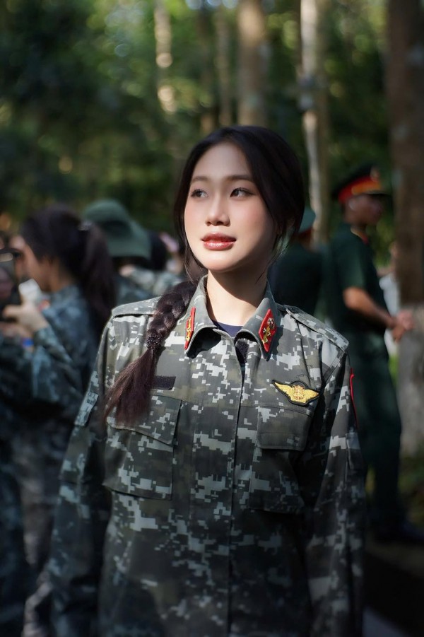 Những “bông hồng quân đội” tỏa sáng tại A80 Những “bông hồng quân đội” tỏa sáng tại A80