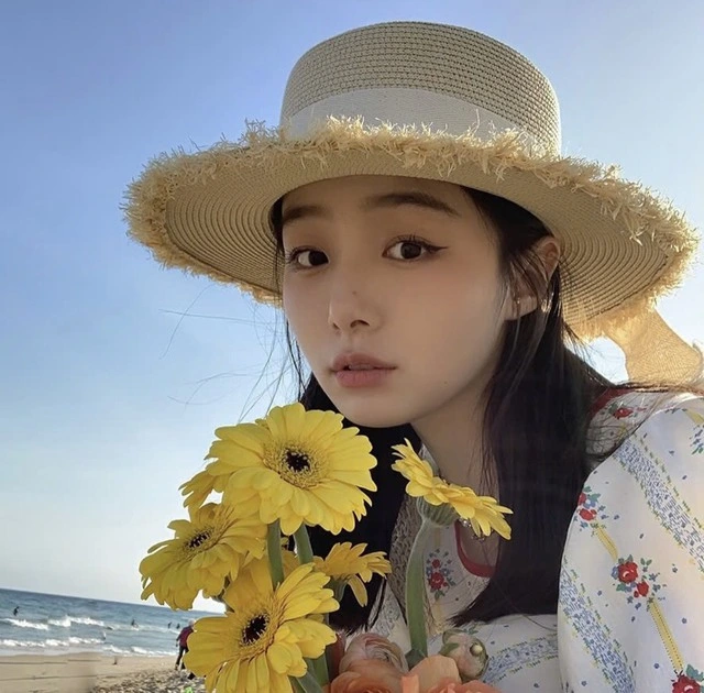 Những chiếc mũ sành điệu phải sắm khi đi biển mùa hè Những chiếc mũ sành điệu phải sắm khi đi biển mùa hè