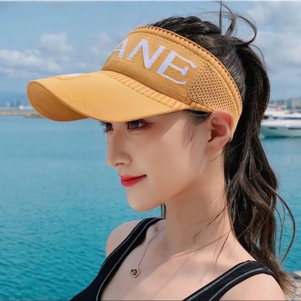 Những chiếc mũ sành điệu phải sắm khi đi biển mùa hè Những chiếc mũ sành điệu phải sắm khi đi biển mùa hè