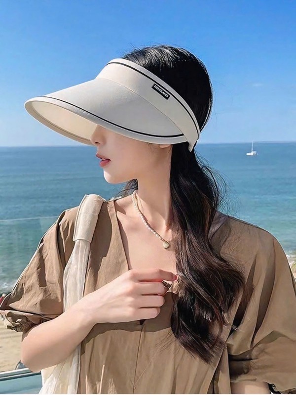 Những chiếc mũ sành điệu phải sắm khi đi biển mùa hè Những chiếc mũ sành điệu phải sắm khi đi biển mùa hè