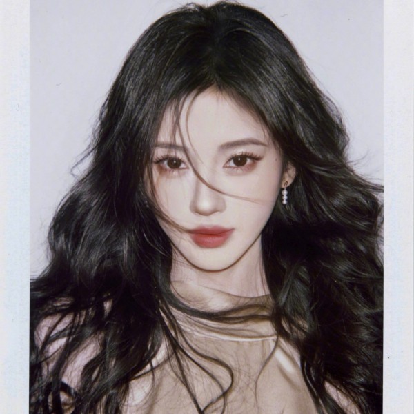 Những kiểu tóc tạo nên dấu ấn của “mỹ nhân 4.000 năm” Cúc Tịnh Y