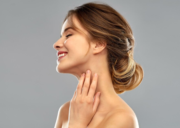 Những lý do nên dưỡng da cổ ngay từ “tuổi 20” Những lý do nên dưỡng da cổ ngay từ “tuổi 20”