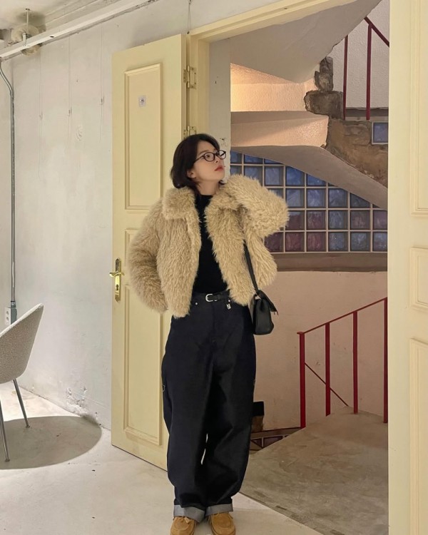 Những mẹo phối đồ cùng áo tay dài để có được bản phối "sang, xịn" Những mẹo phối đồ cùng áo tay dài để có được bản phối "sang, xịn"