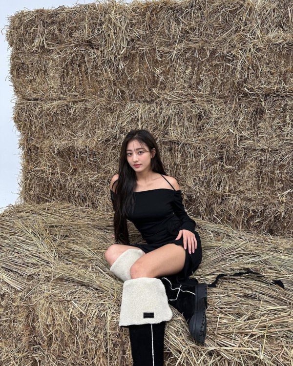 Những mẹo phối đồ cùng áo tay dài để có được bản phối "sang, xịn" Những mẹo phối đồ cùng áo tay dài để có được bản phối "sang, xịn"