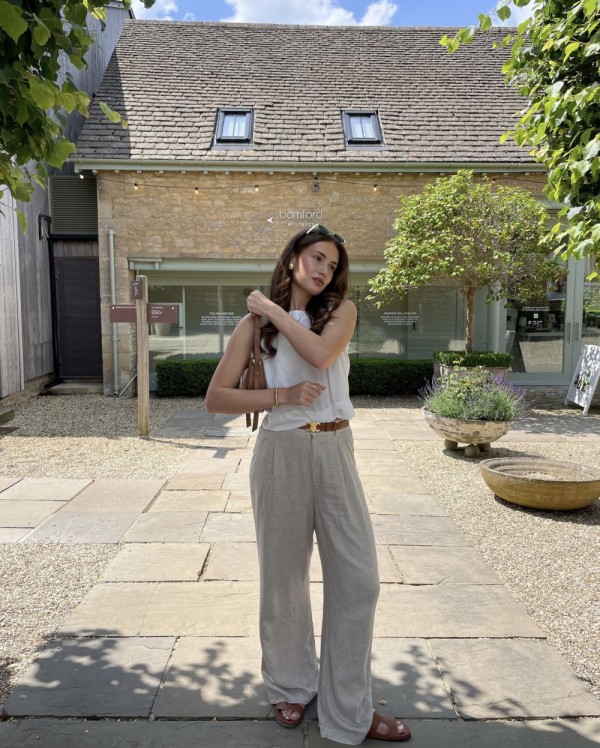 Những mẹo phối đồ vừa giúp chị em chống nắng vừa "hack" dáng Những mẹo phối đồ vừa giúp chị em chống nắng vừa "hack" dáng