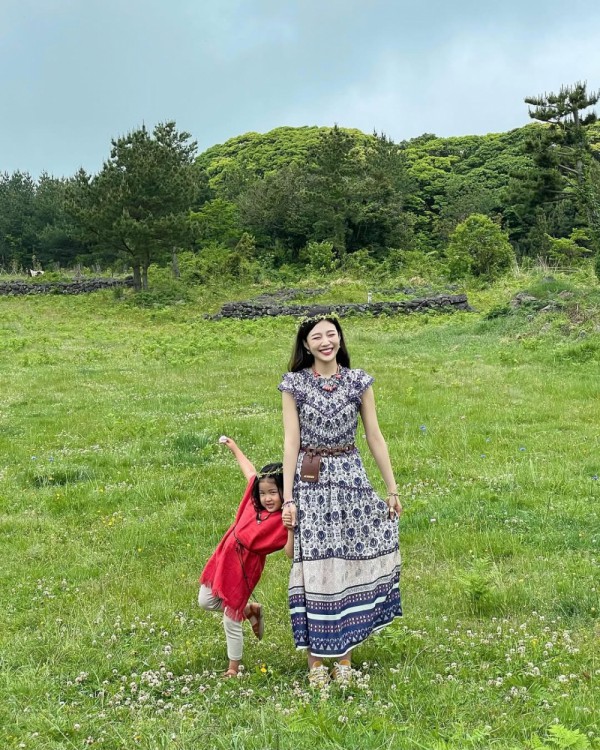 Những mẹo phối đồ vừa giúp chị em chống nắng vừa "hack" dáng Những mẹo phối đồ vừa giúp chị em chống nắng vừa "hack" dáng