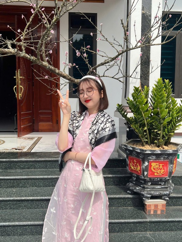 Những nữ chiến sĩ xinh đẹp Những nữ chiến sĩ xinh đẹp