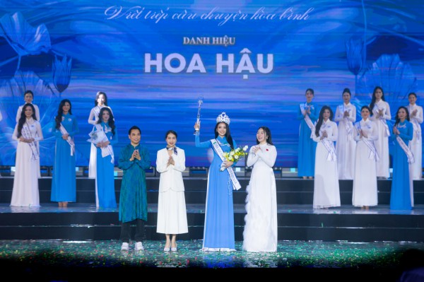 Nữ sinh Đại học Đại Nam đăng quang Hoa hậu Sinh viên Hòa bình Việt Nam 2025 Nữ sinh Đại học Đại Nam đăng quang Hoa hậu Sinh viên Hòa bình Việt Nam 2025