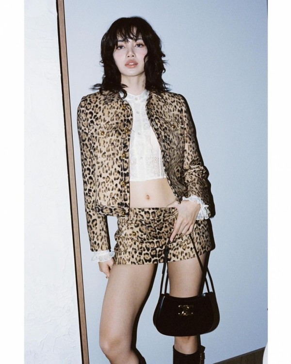 Phối đồ đơn giản mà hiệu quả với công thức "sandwich"