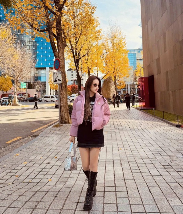 Phong cách du lịch đầu năm 2026 của dàn mỹ nhân Việt