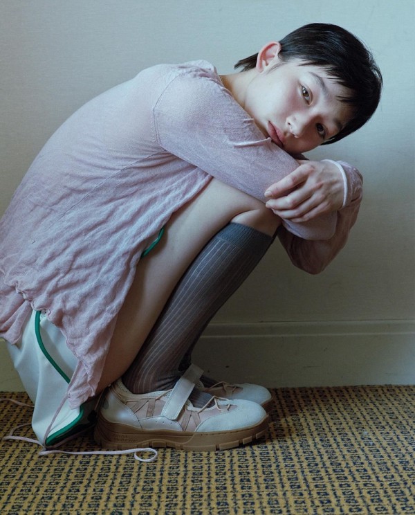 Phong cách "nữ tính" đang dẫn đầu xu hướng sneaker 2025 Phong cách "nữ tính" đang dẫn đầu xu hướng sneaker 2025