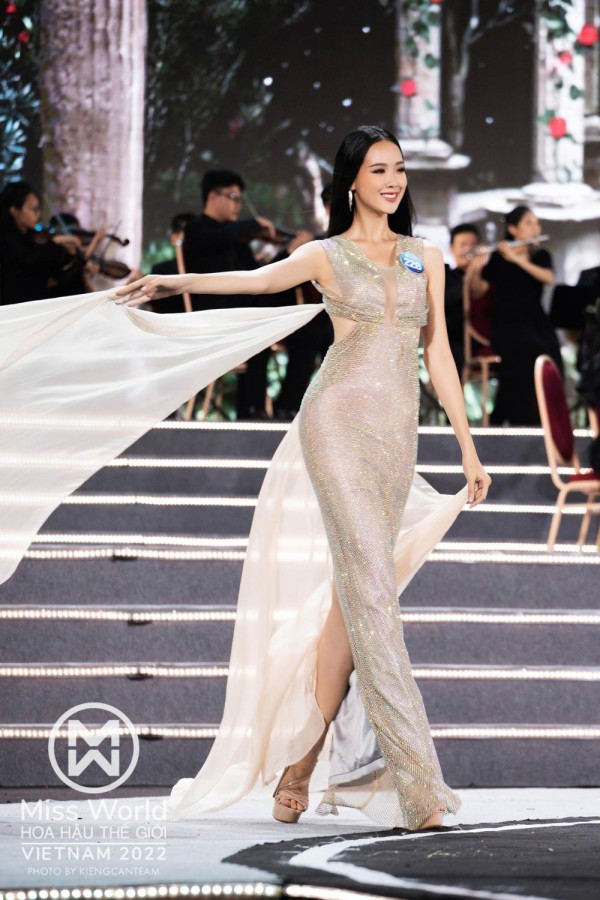 Sắc vóc 3 thí sinh "khủng" nhất Top 38 Miss World Vietnam, có người từng giảm tới 17kg!