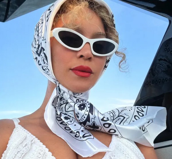 Sao Hollywood lăng xê phong cách thời trang Sao Hollywood lăng xê phong cách thời trang