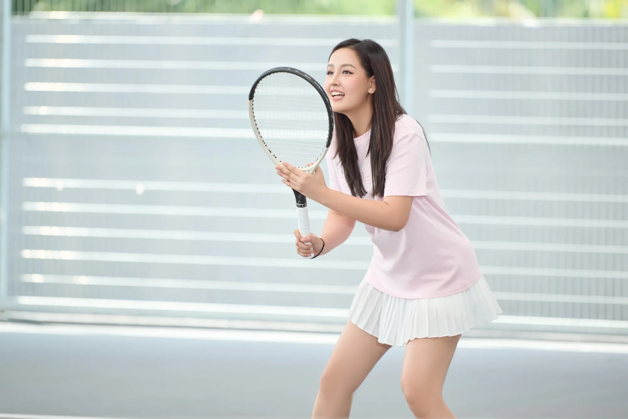 Sao Việt khỏe đẹp: Mai Phương Thúy chơi tennis giúp dáng đẹp, trẻ trung
