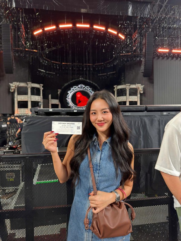 Sao Việt mặc ấn tượng khi xem show của Lady Gaga ở Singapore Sao Việt mặc ấn tượng khi xem show của Lady Gaga ở Singapore
