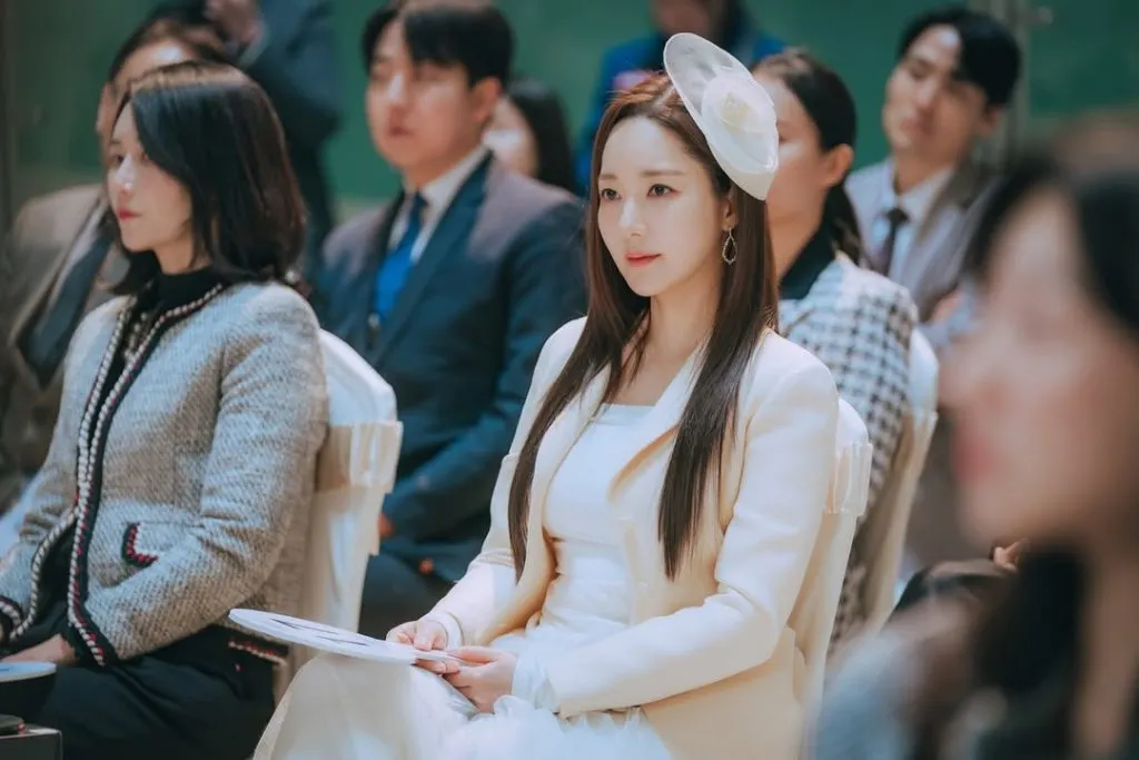 Thời trang đa phong cách của Park Min Young trong Thời trang đa phong cách của Park Min Young trong