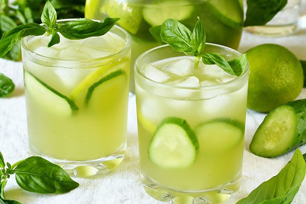 Thức uống giúp bảo dưỡng làn da sau khi đi nắng