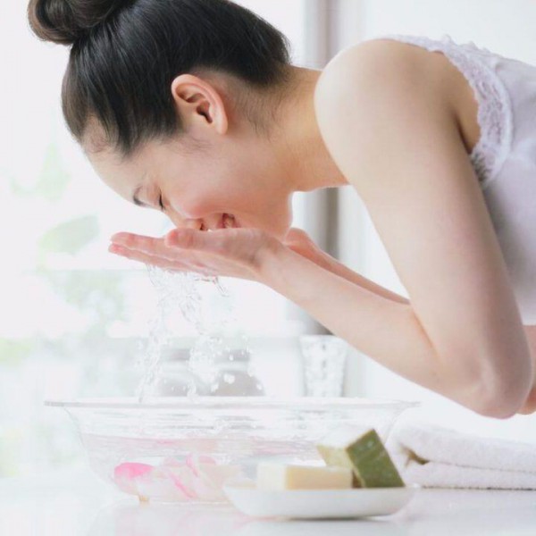 Thức uống giúp bảo dưỡng làn da sau khi đi nắng