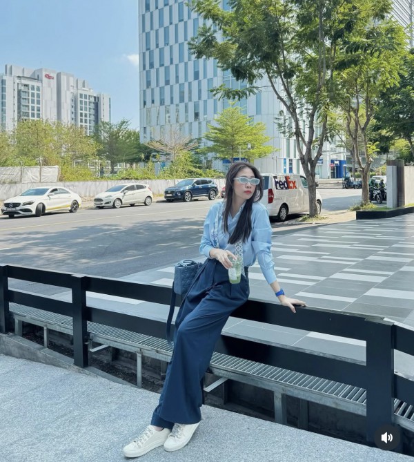 Trang phục của Đàm Thu Trang, Đặng Thu Thảo đơn giản mà vẫn đẹp