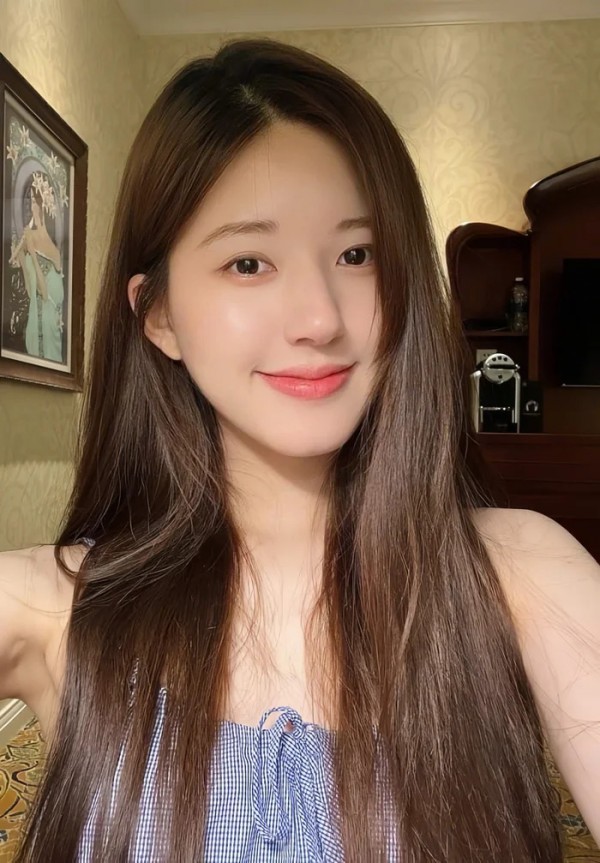 Triệu Lộ Tư, Chương Nhược Nam dưỡng da căng mịn từ chanh dây