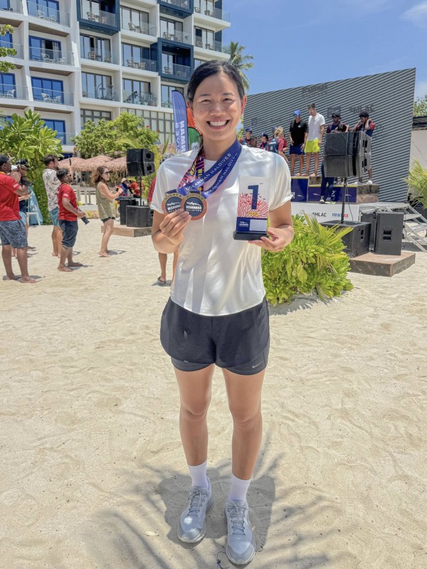 Từ hồ bơi đến đường chạy, Ánh Viên ngày càng đẹp rực rỡ