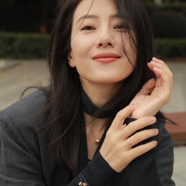 Tuyệt chiêu giúp Cao Viên Viên trẻ đẹp ở tuổi U50