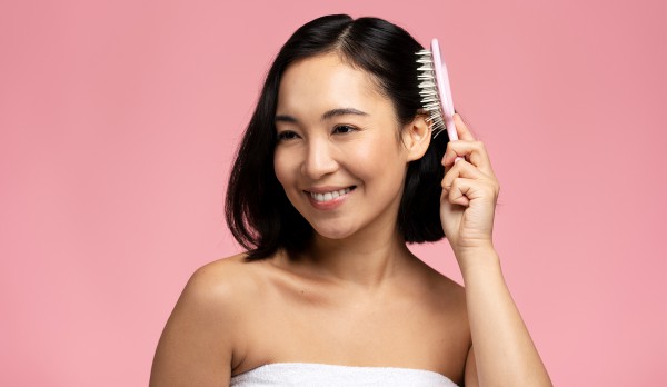 Uống đủ nước ngừa rụng tóc Uống đủ nước ngừa rụng tóc