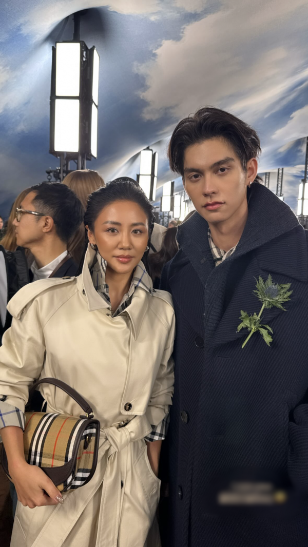 Văn Mai Hương cá tính tham dự 