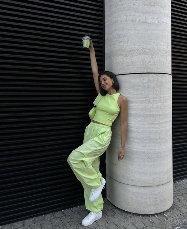 Váy áo sắc xanh lá chiếm sóng mùa hè Váy áo sắc xanh lá chiếm sóng mùa hè