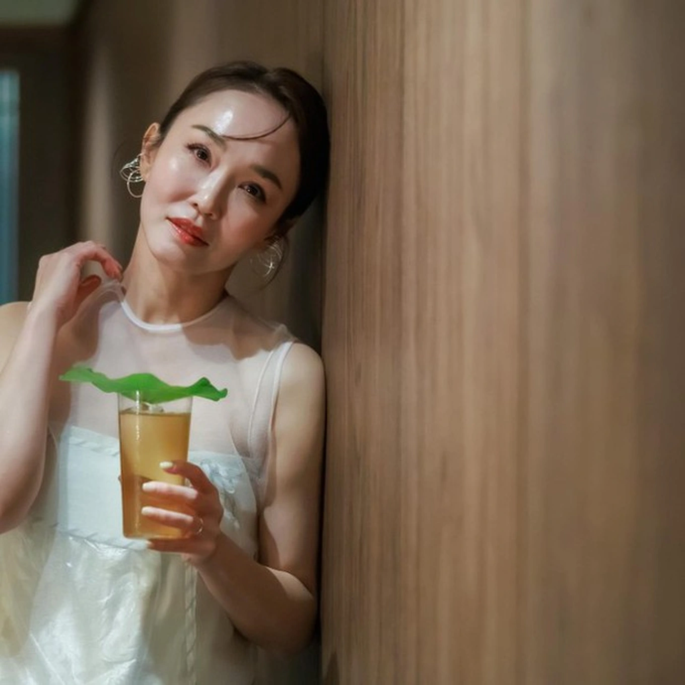 Vẻ đẹp vượt thời gian của "Tiểu Long Nữ" Phạm Văn Phương