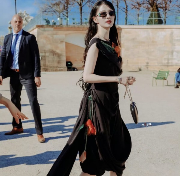 Vương Sở Nhiên đọ sắc cùng Jisoo (Blackpink) tại show Dior 2026 Vương Sở Nhiên đọ sắc cùng Jisoo (Blackpink) tại show Dior 2026