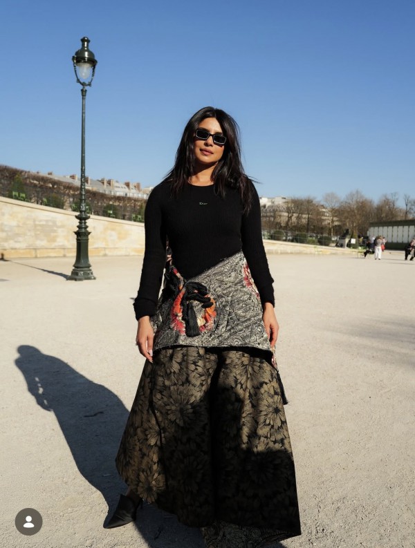 Vương Sở Nhiên đọ sắc cùng Jisoo (Blackpink) tại show Dior 2026 Vương Sở Nhiên đọ sắc cùng Jisoo (Blackpink) tại show Dior 2026