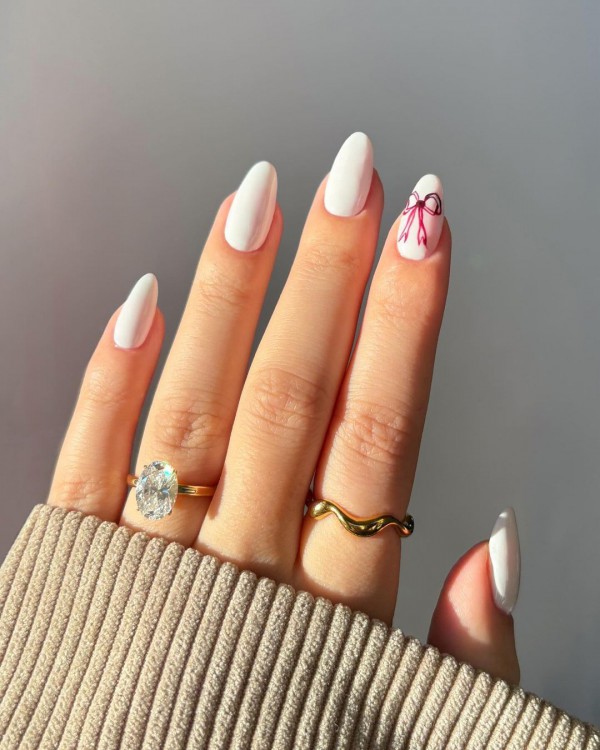 Xu hướng vẽ nail với họa tiết trái cây, hoa lá tươi mát