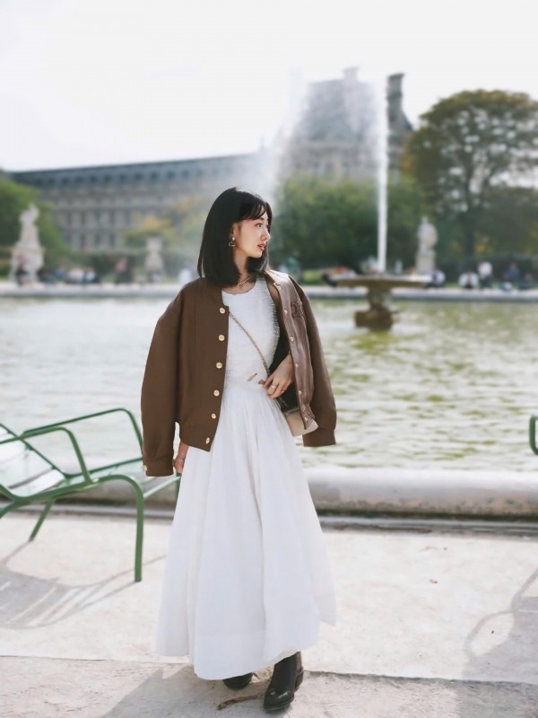 Đầm xòe được dự đoán là hot trend mùa xuân hè 2025 Đầm xòe được dự đoán là hot trend mùa xuân hè 2025