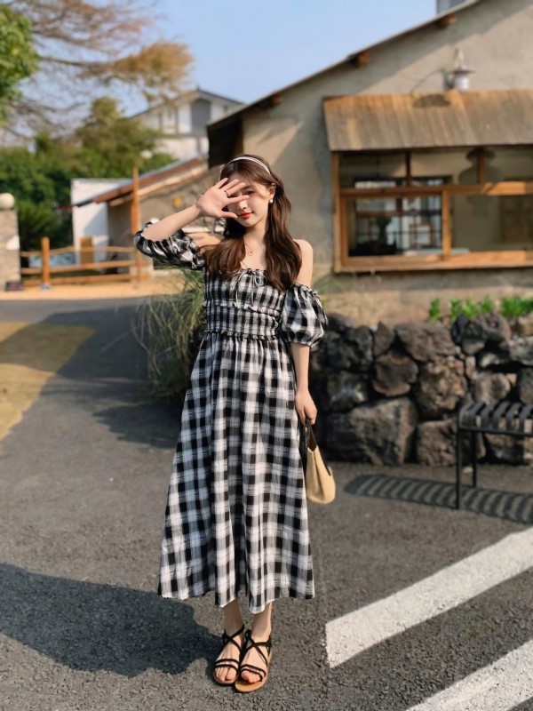 Đầm xòe được dự đoán là hot trend mùa xuân hè 2025 Đầm xòe được dự đoán là hot trend mùa xuân hè 2025