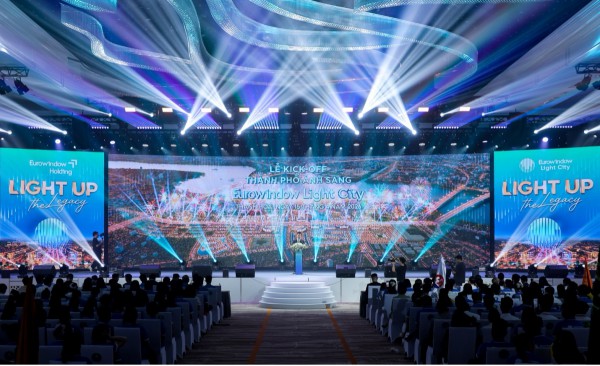 1.000 sale 'đốt nóng' thị trường bất động sản xứ Thanh