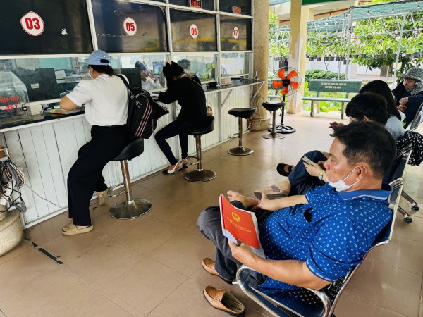 Chính phủ họp bàn về tiền sử dụng đất Chính phủ họp bàn về tiền sử dụng đất