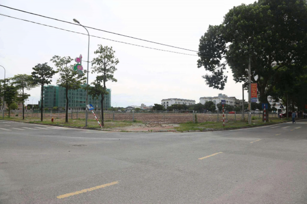 Dân dự án phía đông hồ Gươm được mua đất tái định cư giá từ 10 triệu Dân dự án phía đông hồ Gươm được mua đất tái định cư giá từ 10 triệu