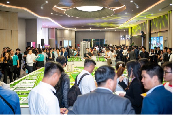 Happy One Mori ra mắt tổ hợp nhà mẫu hút gần 1.500 khách tham dự Happy One Mori ra mắt tổ hợp nhà mẫu hút gần 1.500 khách tham dự