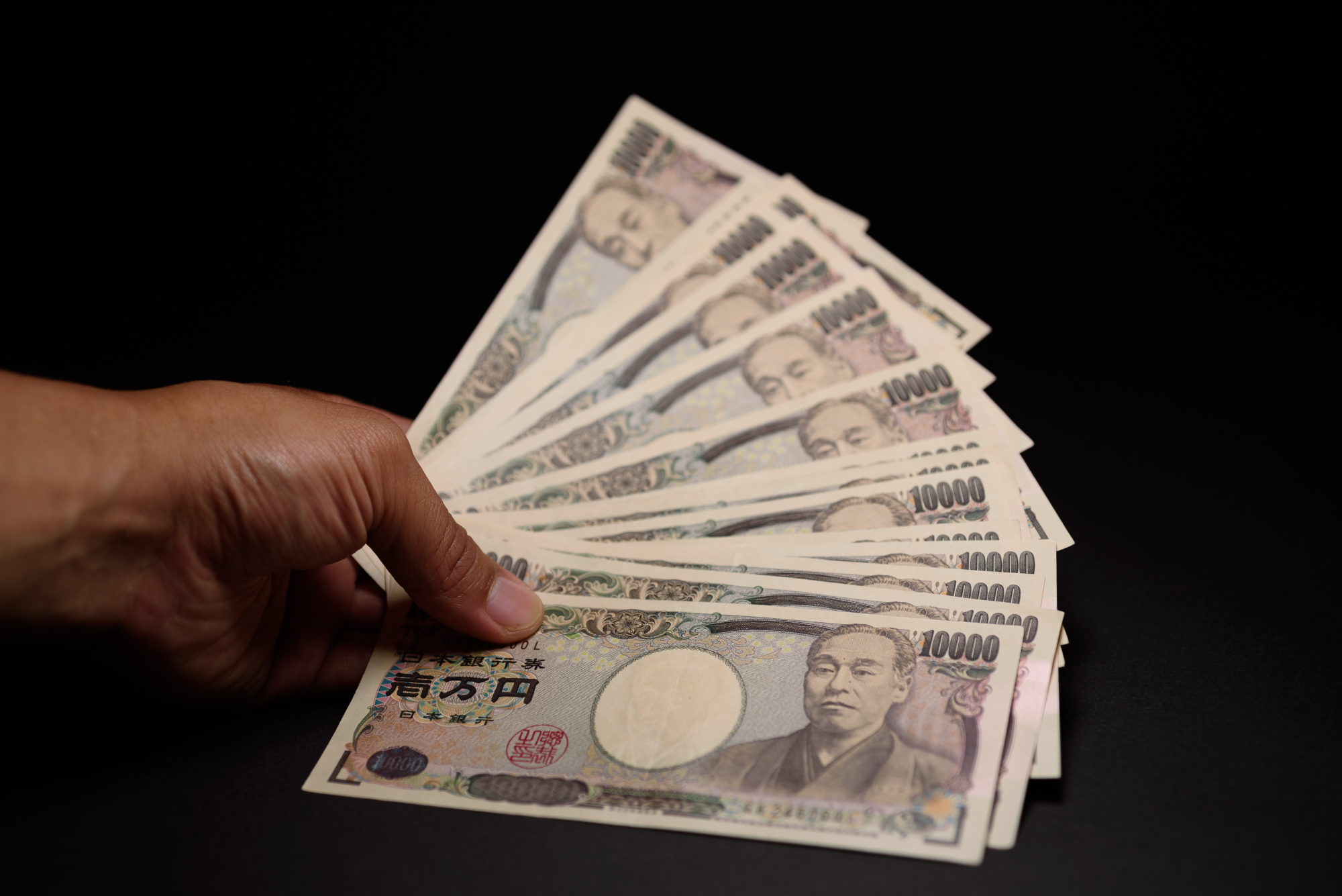 Nhật Bản duy trì chính sách tiền tệ siêu lỏng