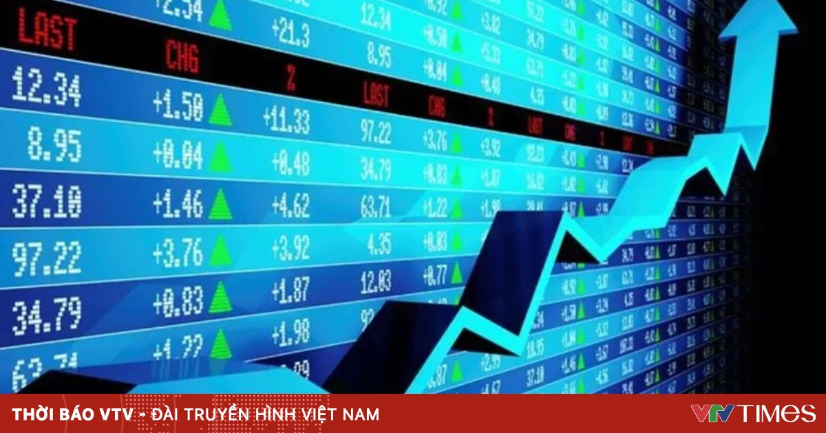 VN-Index tích luỹ tích cực trước ngưỡng 1.300