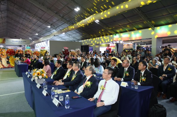 AI và giải pháp bền vững cho ngành dệt may