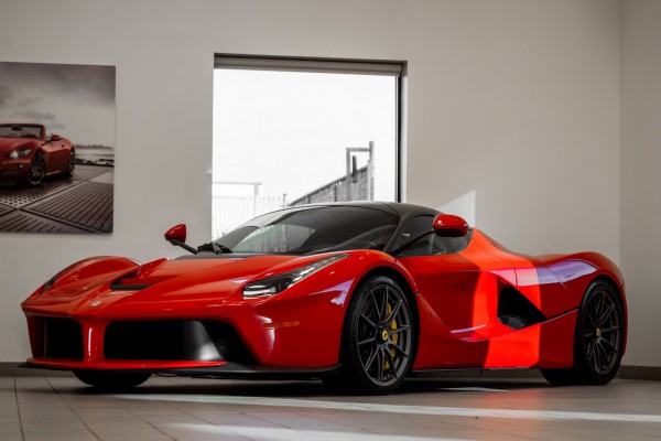 Bí quyết trở thành siêu xa xỉ của Ferrari