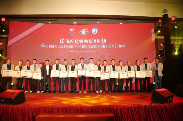 Câu lạc bộ bóng đá Doanh nhân trẻ Việt Nam kỷ niệm 5 năm thành lập