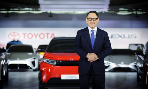 Chậm làm xe điện, cổ đông muốn truất quyền chủ tịch HĐQT Toyota