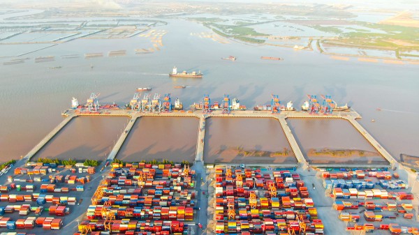 Doanh nghiệp logistics Việt Nam trước bước ngoặt thời đại Doanh nghiệp logistics Việt Nam trước bước ngoặt thời đại