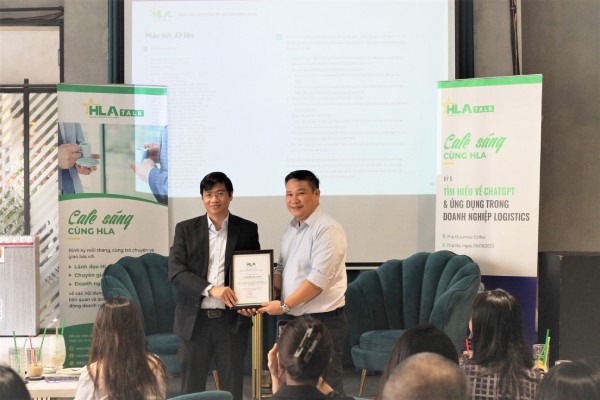 Doanh nghiệp logistics trước “cơn bão” ChatGPT
