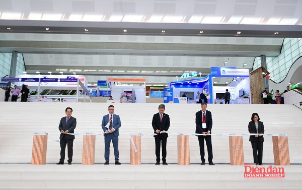 FIATA World Congress 2025: Thúc đẩy chuyển đổi xanh, nâng cao khả năng thích ứng của ngành logistics FIATA World Congress 2025: Thúc đẩy chuyển đổi xanh, nâng cao khả năng thích ứng của ngành logistics