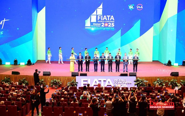 FIATA World Congress 2025: Thúc đẩy chuyển đổi xanh, nâng cao khả năng thích ứng của ngành logistics FIATA World Congress 2025: Thúc đẩy chuyển đổi xanh, nâng cao khả năng thích ứng của ngành logistics