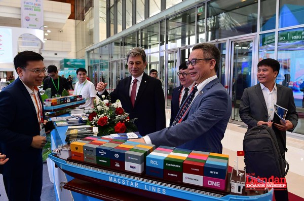 FIATA World Congress 2025: Thúc đẩy chuyển đổi xanh, nâng cao khả năng thích ứng của ngành logistics FIATA World Congress 2025: Thúc đẩy chuyển đổi xanh, nâng cao khả năng thích ứng của ngành logistics